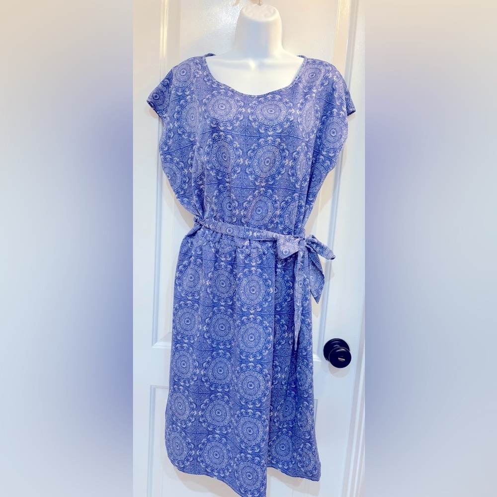 The Limited Blue and White Patterned Women's Dress Size Large Tall